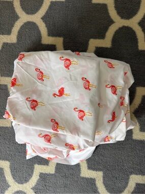 Pink Flamingo Print White Twin Sheet Set with extra pillowcase.